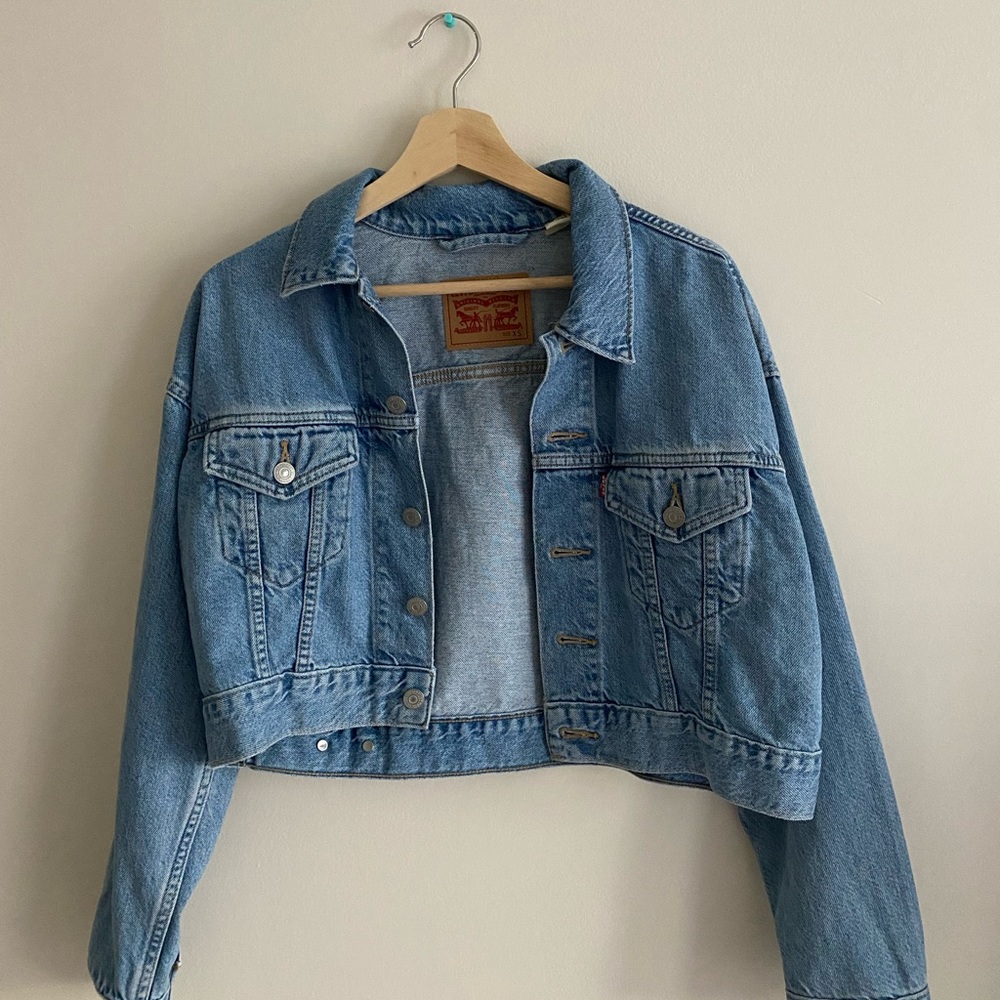 Levi’s Cropped Jean Jacket